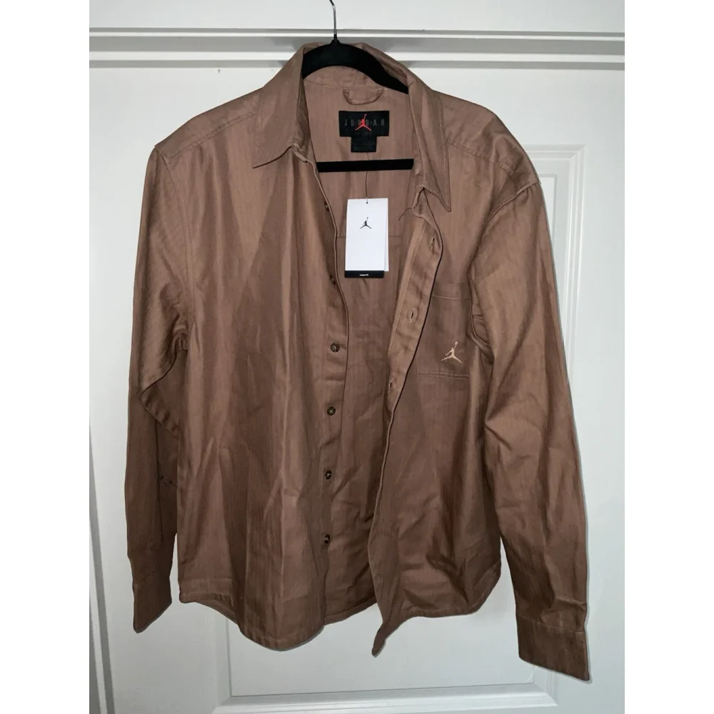 Air Jordan Essentials Button Down Long Sleeve Shirt Men's Brown Medium